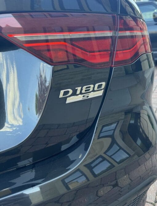 2020 (69) JAGUAR XE R-DYNAMIC S 2.0 DIESEL AUTO D180 SALOON (EURO 6) *CAT S* - Image 9