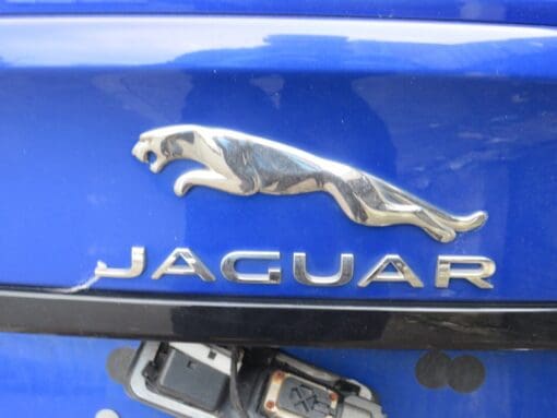JAGUAR XF 2.0L 2015-2021 TURBO PETROL REAR TAILGATE SHELL ONLY IN BLUE GENUINE - Image 3