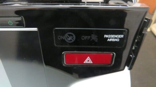 HONDA JAZZ 2014-2019 SAT/NAV SCREEN CD RADIO PLAYER HEAD UNIT 39100-T5A-E01-M1 - Image 3