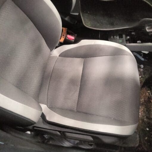 HONDA JAZZ MK5 2020-2023 O/S/F DRIVER SIDE FRONT SUEDE SEAT WITH AIRBAG COMPLETE - Image 3