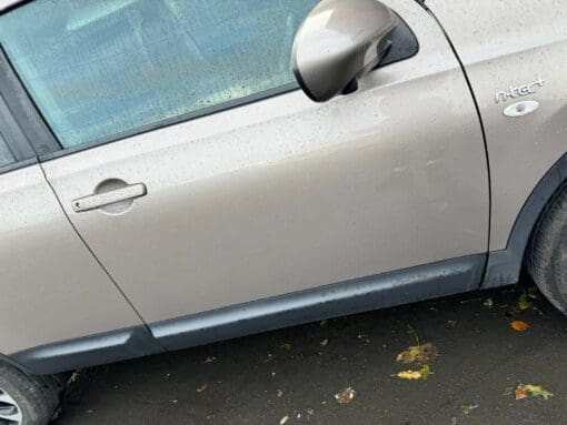NISSAN QASHQAI J10  2007-2013 O/S/F DRIVERS SIDE FRONT DOOR SHELL PANEL BEIGE - Image 2