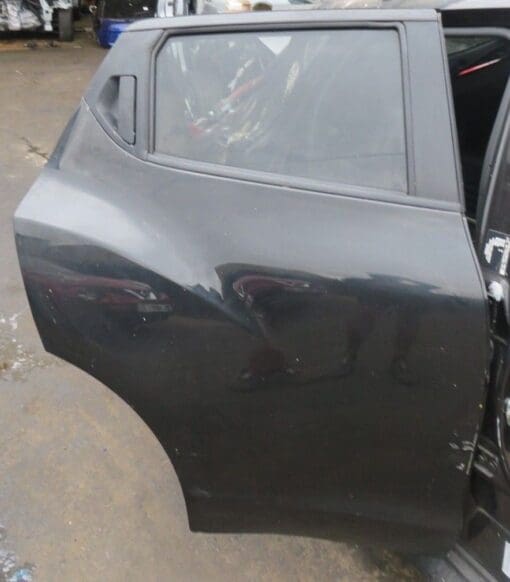NISSAN JUKE F15 2010-2019  DRIVER SIDE REAR RIGHT SIDE DOOR SHELL *DAMAGED*