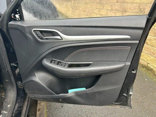 MG ZS MK2 SUV 2017-2022 O/S/F DRIVERS SIDE FRONT RIGHT LEATHER DOOR CARD TRIM