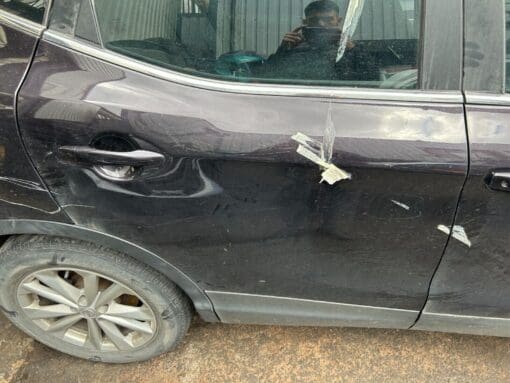 NISSAN QASHQAI J11 2014-2020 O/S/R DRIVERS SIDE REAR RIGHT DOOR PANEL COMPLETE - Image 2