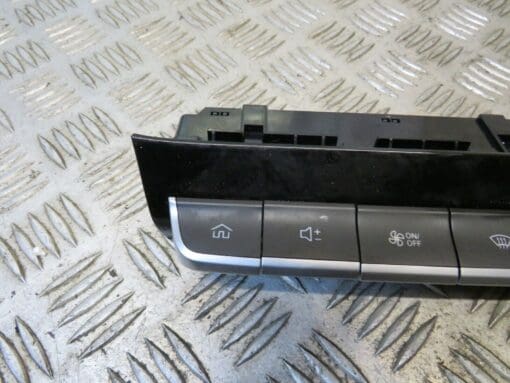 MG MG3 ZS MK1 2015-2022 INTERIOR CLIMATE HEATER AIR CON CONTROLER UNIT 528193772 - Image 2