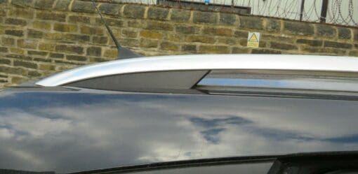 MG ZS MK2 2017-2020 GENUINE ROOF RAIL LUGGAGE CARRIER ROOF BARS SET COMPLETE - Image 6