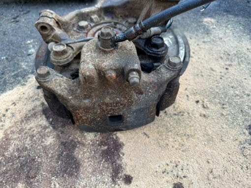 NISSAN JUKE 2010-2019 F15 N/S/F HUB DRIVERS SIDE FRONT HUB COMPLETE - Image 3