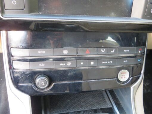 JAGUAR XE 2015-2021 CLIMATE CONTROL UNIT WITH START AND STOP BUTTON COMPLETE