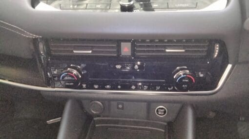 NISSAN QASHQAI J12 2022-2024 GENUINE HEATER CLIMATE CONTROL PANEL 275006UN3A - Image 2