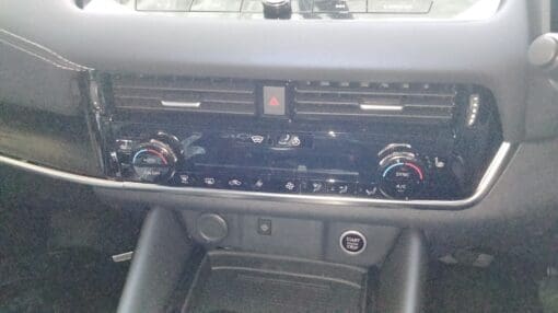 NISSAN QASHQAI J12 2022-2024 GENUINE HEATER CLIMATE CONTROL PANEL 275006UN3A - Image 3
