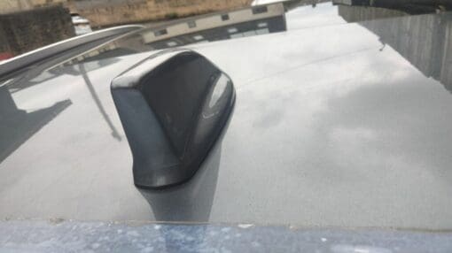 NISSAN QASHQAI J12 2022-2024 ROOF SHARK FIN ANTENNA GENUINE IN GREY 282086TL0AT - Image 2