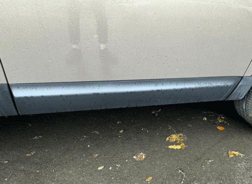 NISSAN QASHQAI J10 2007-2013 O/S/F DRIVER SIDE FRONT DOOR MOULDING GENUINE