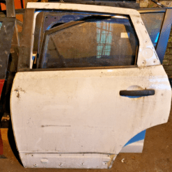 NISSAN QASHQAI J10 2007-2013 N/S/R PASSENGER SIDE REAR LEFT DOOR SHELL IN WHITE