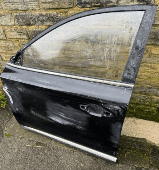 MG ZS SUV 2017-2023 N/S/F PASSENGER SIDE FRONT GENUINE COMPLETE DOOR *DAMAGED* - Image 2