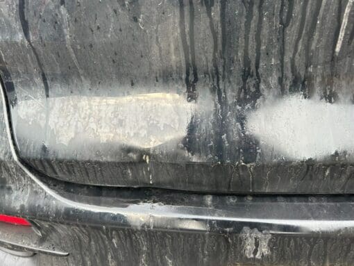 MG ZS MK2 2020-2023 REAR BOOT TAILGATE SHELL PANEL WITH SCREEN BLACK *DAMAGED* - Image 2