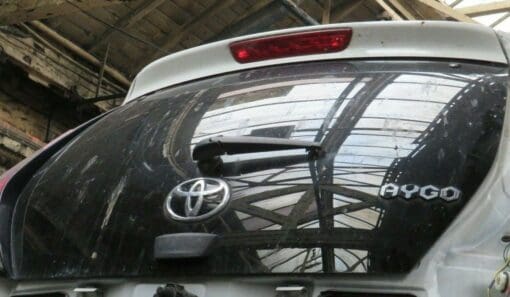 TOYOTA AYGO MK2 2014-2020 HATCHBACK REAR TAILGATE SHELL WITH REAR SCREEN