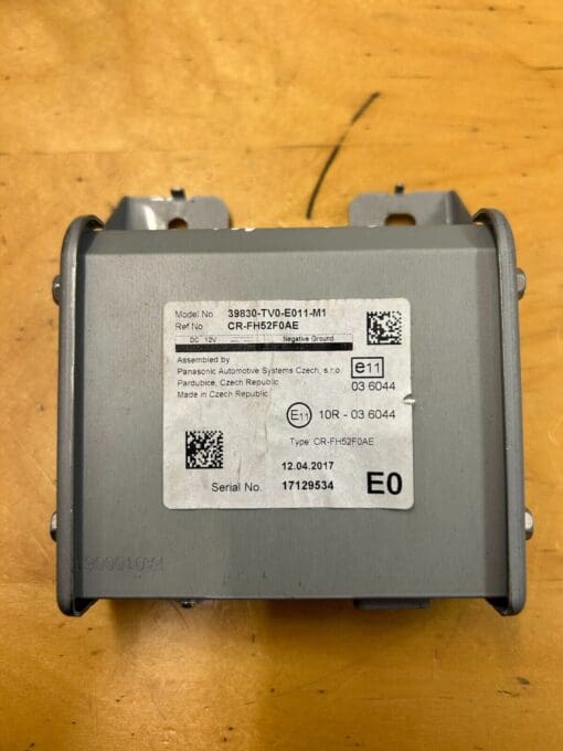 HONDA CIVIC MK9 2012-2016 GENUINE RADIO CONTROL ECU 39830-TV0-E011-M1