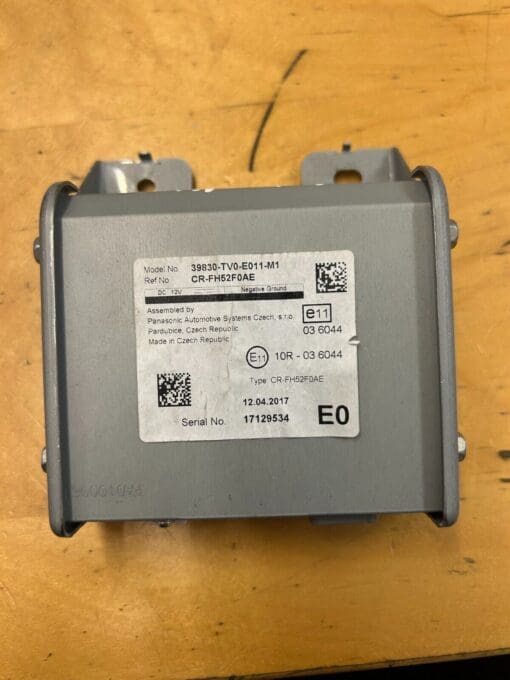 HONDA CIVIC MK9 2012-2016 GENUINE RADIO CONTROL ECU 39830-TV0-E011-M1 - Image 2