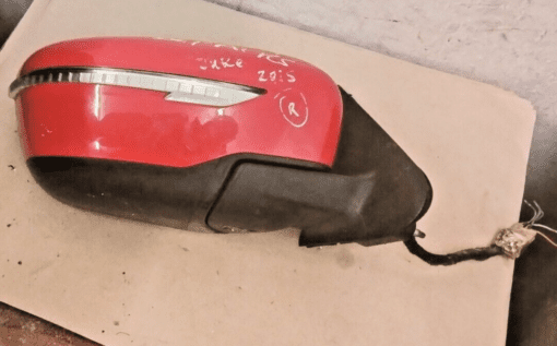 NISSAN JUKE F15 2014-2019 O/S/F DRIVER SIDE DOOR WING MIRROR IN RED * DAMAGED*