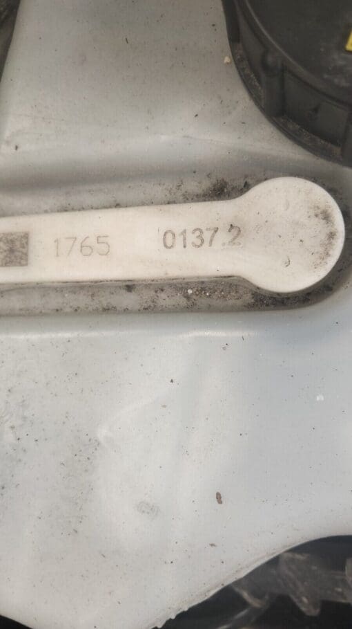 JAGUAR XE  2015-2019 DIESEL COOLANT RADIATOR EXPANSION BOTTLE TANK GX73-8A080 - Image 2