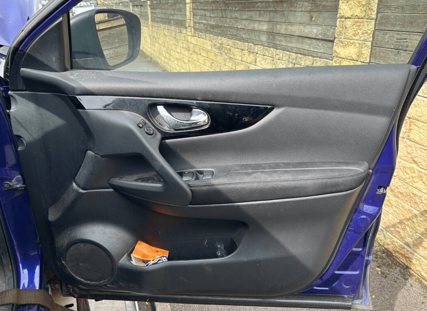 NISSAN QASHQAI J11 2014 2019 O S F DRIVERS SIDE FRONT FABRIC DOOR CARD NISSAN QASHQAI J11 2014 2019 O S F DRIVERS SIDE FRONT FABRIC DOOR CARD