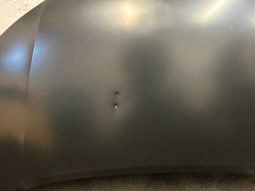 HONDA INSIGHT 2009-2014 GENUINE BONNET IN BLACK (SLIGHTLY DAMAGED) - Image 2