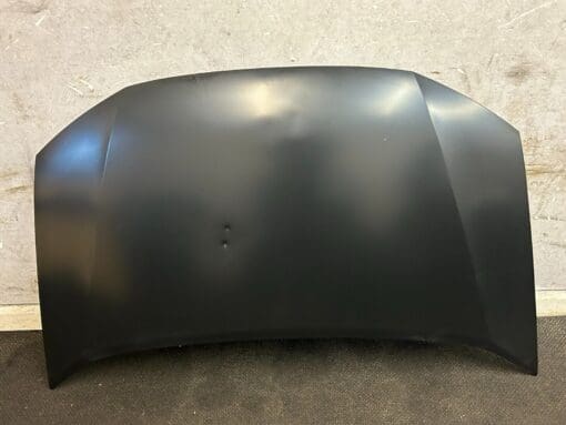 HONDA INSIGHT 2009-2014 GENUINE BONNET IN BLACK (SLIGHTLY DAMAGED) - Image 3