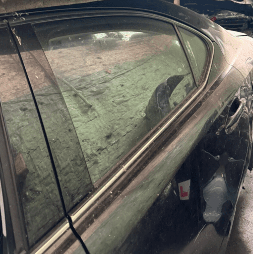 LEXUS IS220 2005-2012 N/S/R PASSENGER SIDE REAR LEFT DOOR COMPLETE IN BLACK - Image 2
