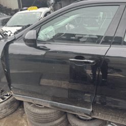 JAGUAR F PACE R-SPORT PASSENGER SIDE FRONT GENUINE DOOR SHELL ONLY IN BLACK