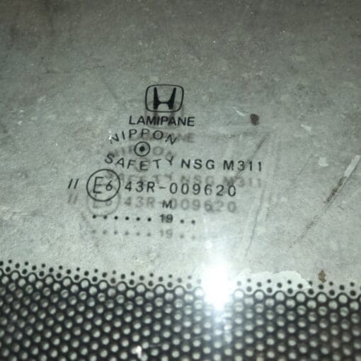 HONDA JAZZ MK4 2016-2019 FRONT WINDSCREEN GLASS GENUINE 43R-009620 - Image 2