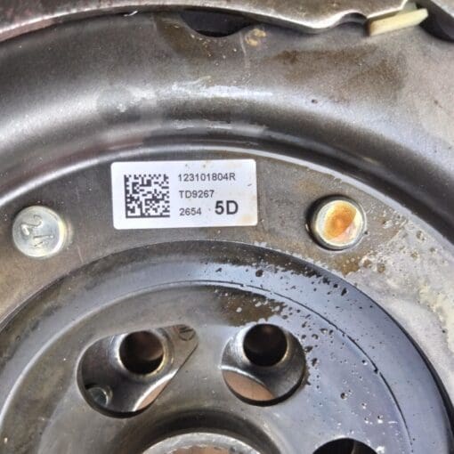 NISSAN QASHQAI J11 2018-2021 1.3LTR PETROL AUTO  FLYWHEEL GENUINE 123101804R - Image 3