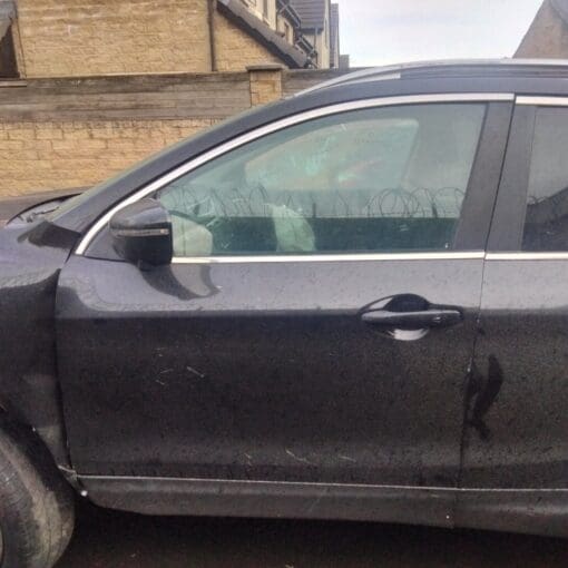 NISSAN QASHQAI J11 2014-2020 PASSENGER SIDE FRONT LEFT DOOR SHELL IN BLACK