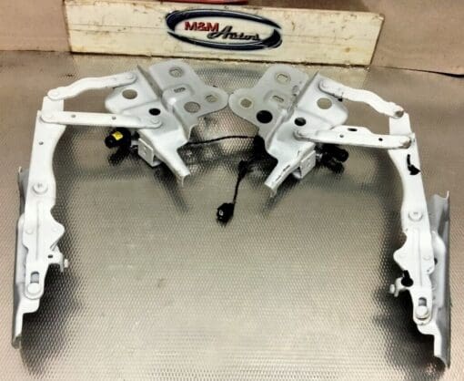 JAGUAR E PACE 2018-2023 BONNTE HINGES WITH ACTUATOR IN WHITE J9C3-16801-AA