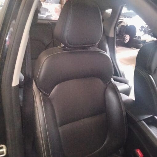 MG ZS  2017-2023 DRIVER SIDE FRONT LEATHER SEAT IN WHITE STITCHING GENUINE - Image 3