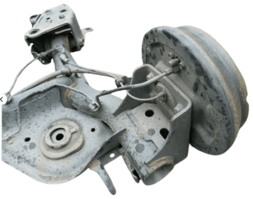 NISSAN JUKE F15 2010-2019 1.6 PETROL REAR AXLE BEAM WITH DRUMS AND BEARINGS - Image 3