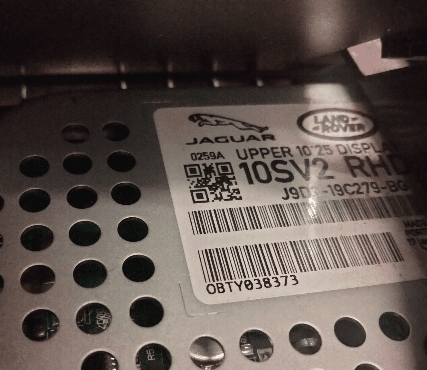 JAGUAR I PACE 2018-2022 DIGITAL DISPLAY MULTIMEDIA SAT NAV SCREEN J9D3-19C279-BG - Image 2