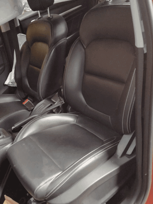 MG ZS  2017-2023 PASSENGER SIDE FRONT LEATHER SEAT IN WHITE STITCHING GENUINE - Image 2