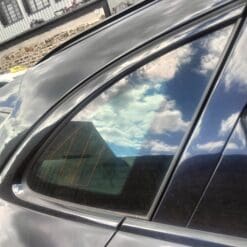 JAGUAR F PACE R SPORT DRIVER SIDE REAR WINDOW QUARTER GLASS GENUINE 43R-011582