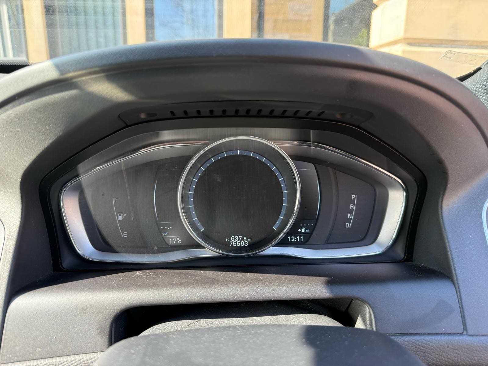 2015 VOLVO XC60 D4 R-DESIGN SUV NAV 2.0 DIESEL AUTO EURO 6 IN GREY (CATEGORY S) - Image 10