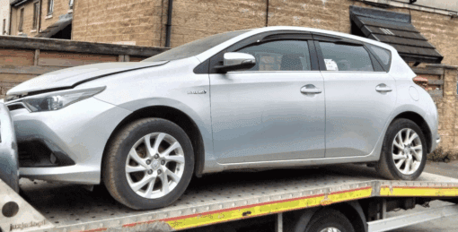 TOYOTA AURIS ICON 2017 1.8LTR AUTO HYBRID BREAKING WHEEL NUTS FOR SPARES SILVER