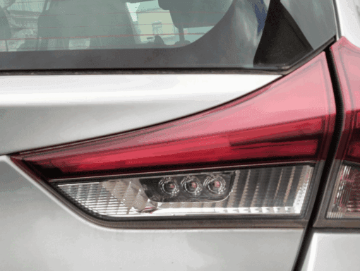 TOYOTA AURIS 2014-2018 DRIVER SIDE REAR  INNER TAIL LIGHT LAMP GENUINE