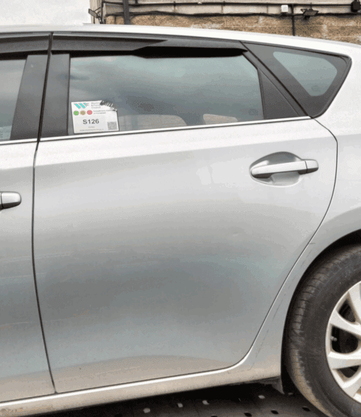 TOYOTA AURIS 2014-2018 PASSENGER SIDE REAR DOOR SHELL ONLY IN SILVER