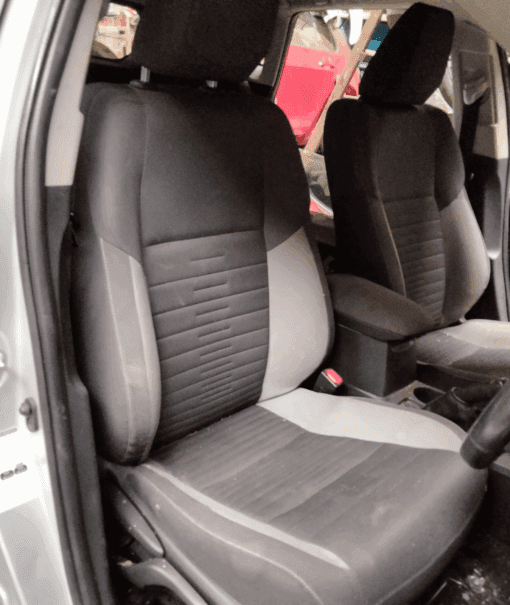 TOYOTA AURIS 2014-2018 1.8LTR AUTO HYBRID DRIVER SIDE FRONT SEAT IN FABRIC