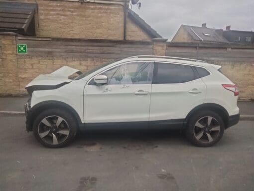 NISSAN QASHQAI J11 2016 1.2LTR PETROL AUTO BREAKING WHEEL NUTS FOR SPARES WHITE - Image 2