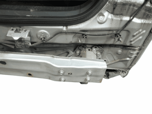 TOYOTA AURIS 1.8LTR HYBRID 2014-2020 REAR BUMPER REINFORCEMENT BAR GENUINE - Image 2