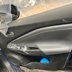 NISSAN JUKE F15 2014-2019 O/S/F DRIVER SIDE FRONT RIGHT DOOR CARD TRIM 829011KB