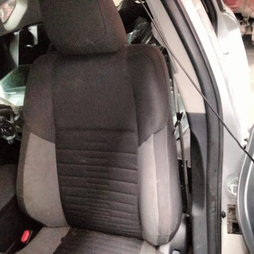 TOYOTA AURIS 2014-2018 1.8LTR AUTO HYBRID PASSENGER SIDE FRONT SEAT IN FABRIC - Image 3