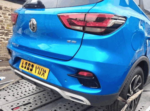 MG ZS 2018-2024 REAR BUMPER COVER PANEL WITH DIFFUSER & REFLECTORS IN BLUE - Image 4