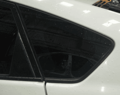 TOYOTA PRIUS MK3 2009-2015 PASSENGER SIDE REAR QUARTER GLASS TINTED BLACK