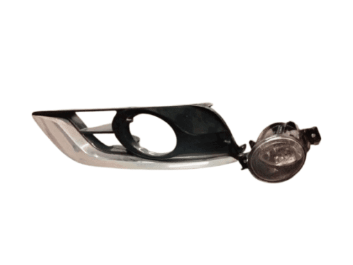 NISSAN PULSAR MK3 2013-2018  PASSENGER SIDE FRONT FOG LIGHT WITH TRIM 26155-1HA0
